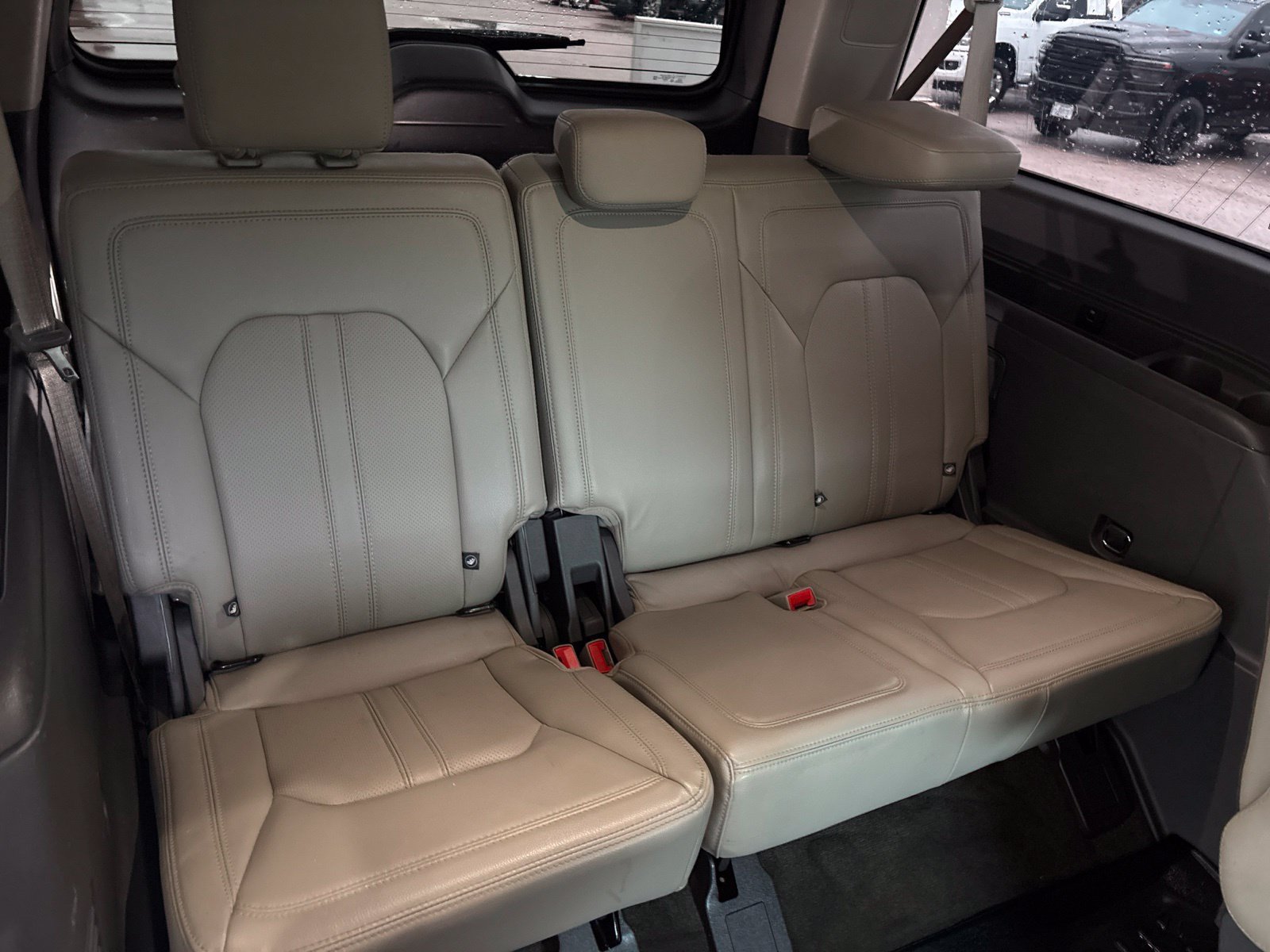 Used 2019 Ford Expedition Max Limited w/ Driver Assistance Package RWD image 22