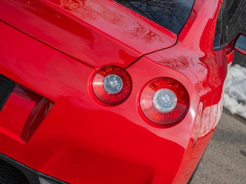 Used 2010 Nissan GT-R Premium image 33