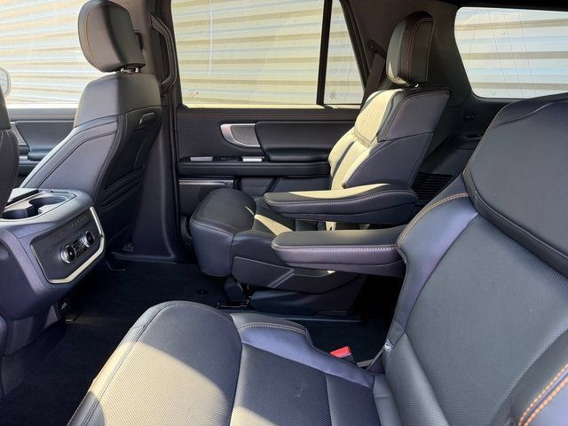 Used 2025 Ford Expedition Tremor AWD/4WD image 20
