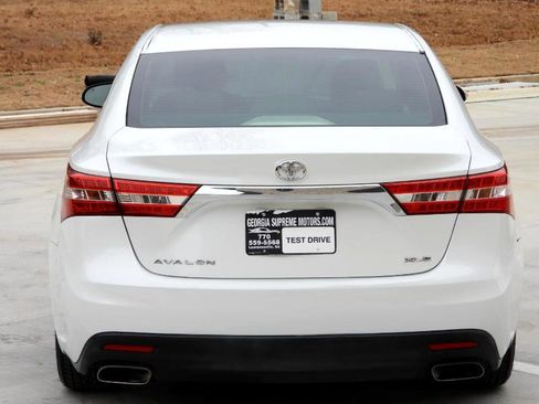 Used 2013 Toyota Avalon XLE image 19