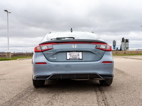 Used 2024 Honda Civic Sport image 6