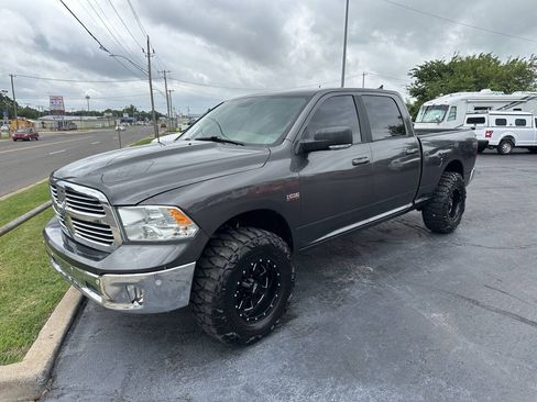 Used 2019 RAM 1500 Big Horn AWD/4WD image 2