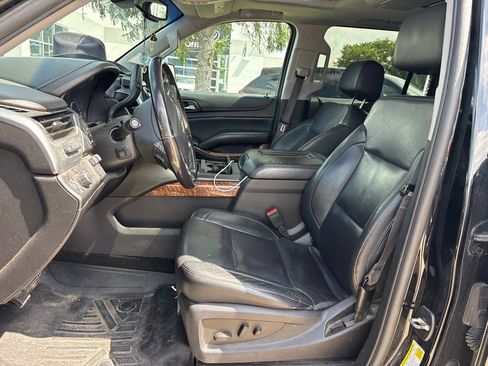 Used 2016 Chevrolet Suburban LTZ RWD image 18