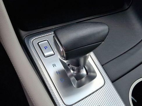 Used 2023 Genesis G70 3.3T image 15