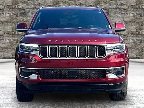 Used 2022 Jeep Wagoneer Series I AWD/4WD image 2