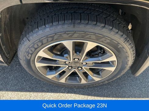Certified 2024 Jeep Grand Cherokee L Overland w/ Advanced Protech Group III AWD/4WD image 12
