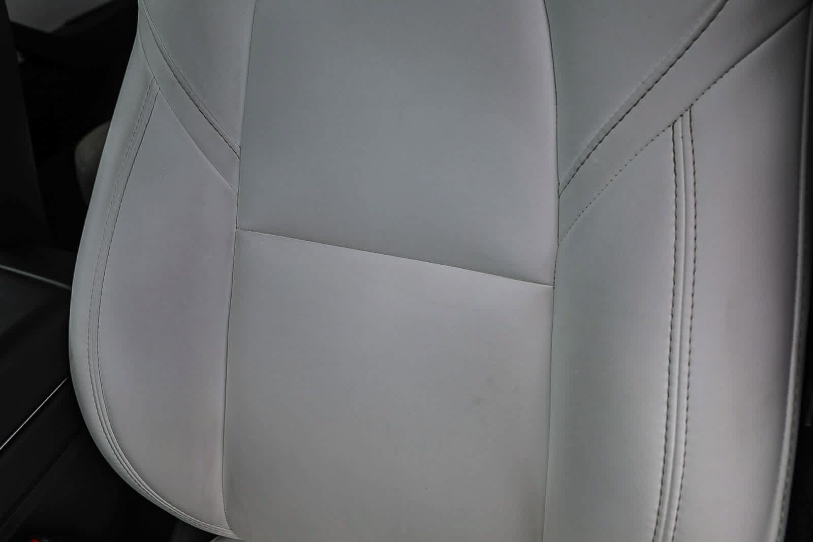 Used 2020 Tesla Model Y Long Range AWD/4WD image 25