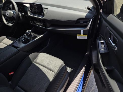 New 2026 Nissan Rogue SV FWD image 7