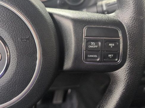 Used 2016 Jeep Wrangler Sport AWD/4WD image 11