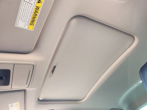 Used 2022 Honda Civic Touring image 29