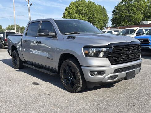 Used 2024 RAM 1500 Big Horn AWD/4WD image 3