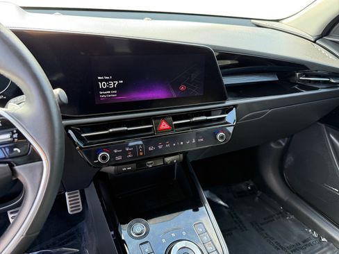 Used 2023 Kia Niro Wave FWD image 12