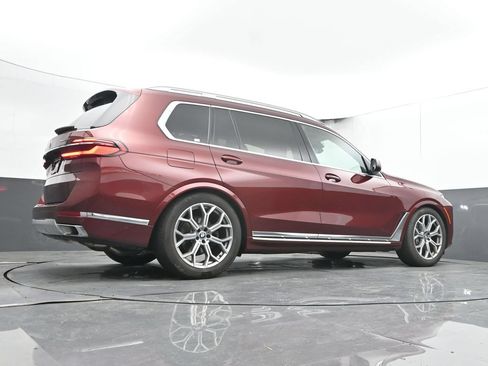 Used 2025 BMW X7 xDrive40i AWD/4WD image 25