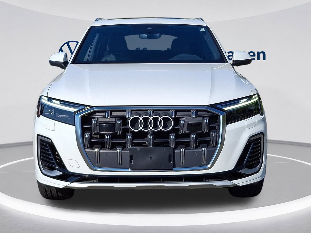 Used 2025 Audi Q7 3.0T Premium Plus AWD/4WD image 2