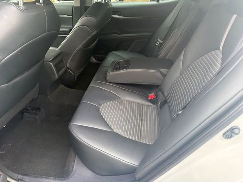 Used 2024 Toyota Camry SE FWD image 13