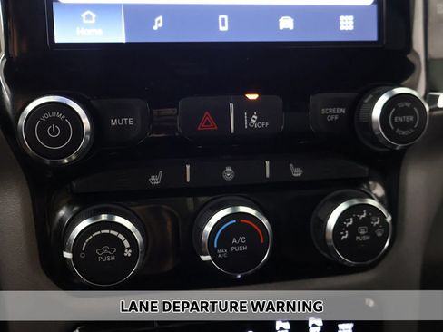 Used 2025 RAM 1500 Big Horn AWD/4WD image 5