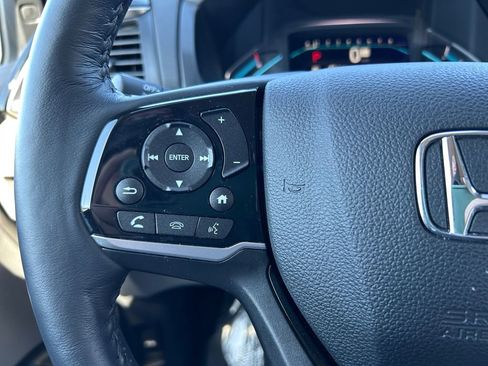 Used 2024 Honda Odyssey Elite image 17