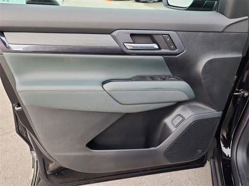 New 2026 GMC Terrain AT4 w/ Technology Package II image 11