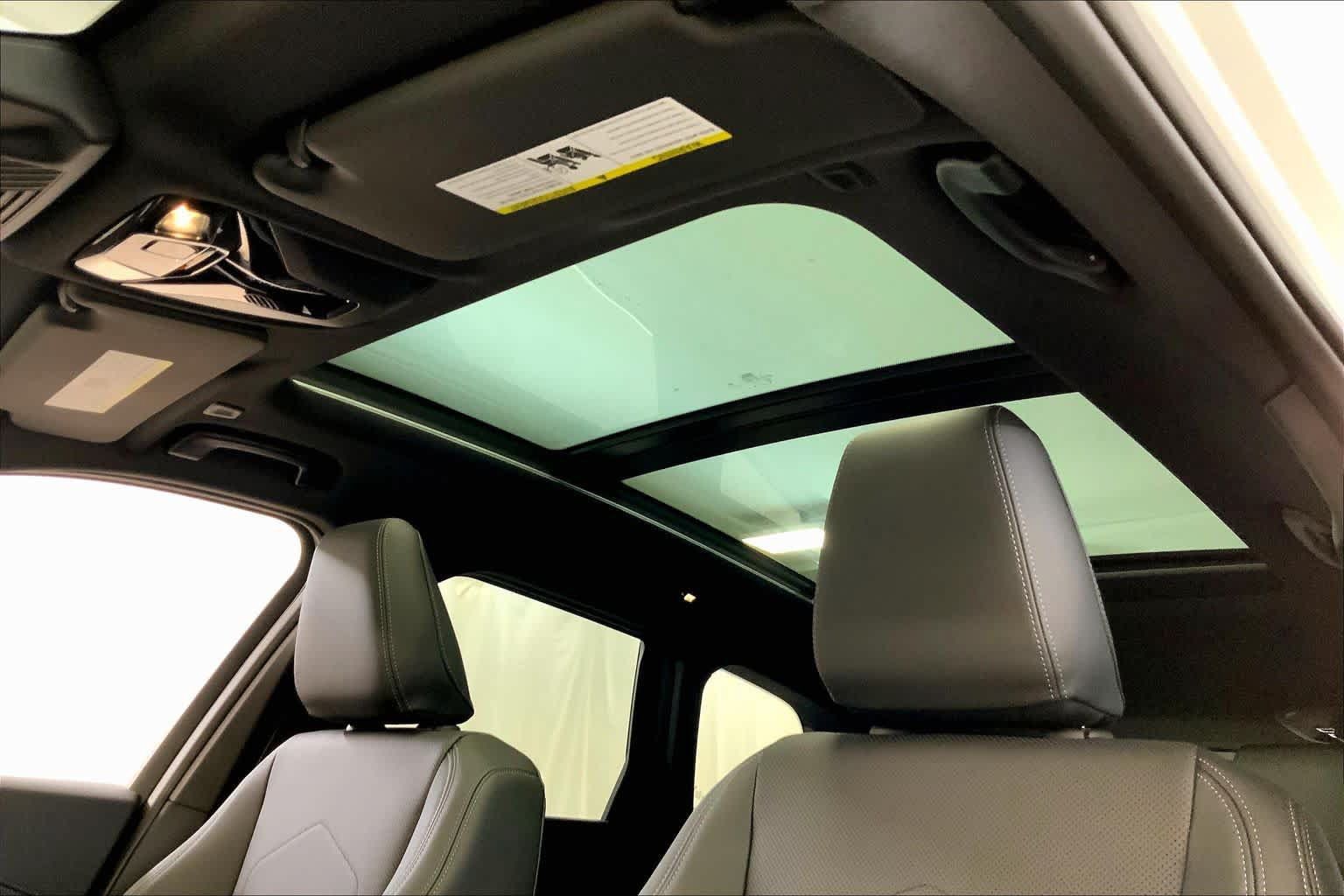 New 2027 BMW X1 xDrive28i AWD/4WD image 18