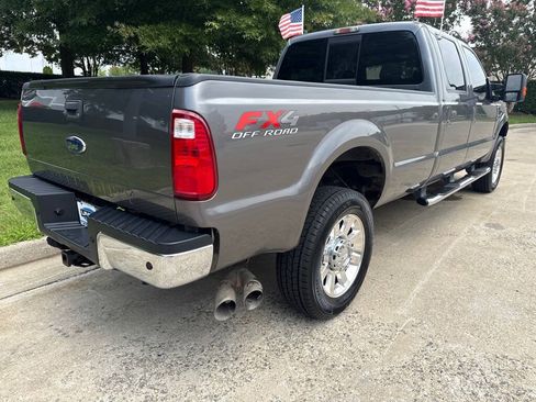 Used 2010 Ford F350 Lariat AWD/4WD image 3