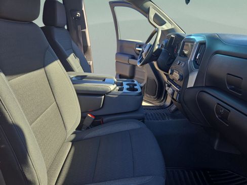 Used 2024 Chevrolet Silverado 1500 Custom Trail Boss image 27