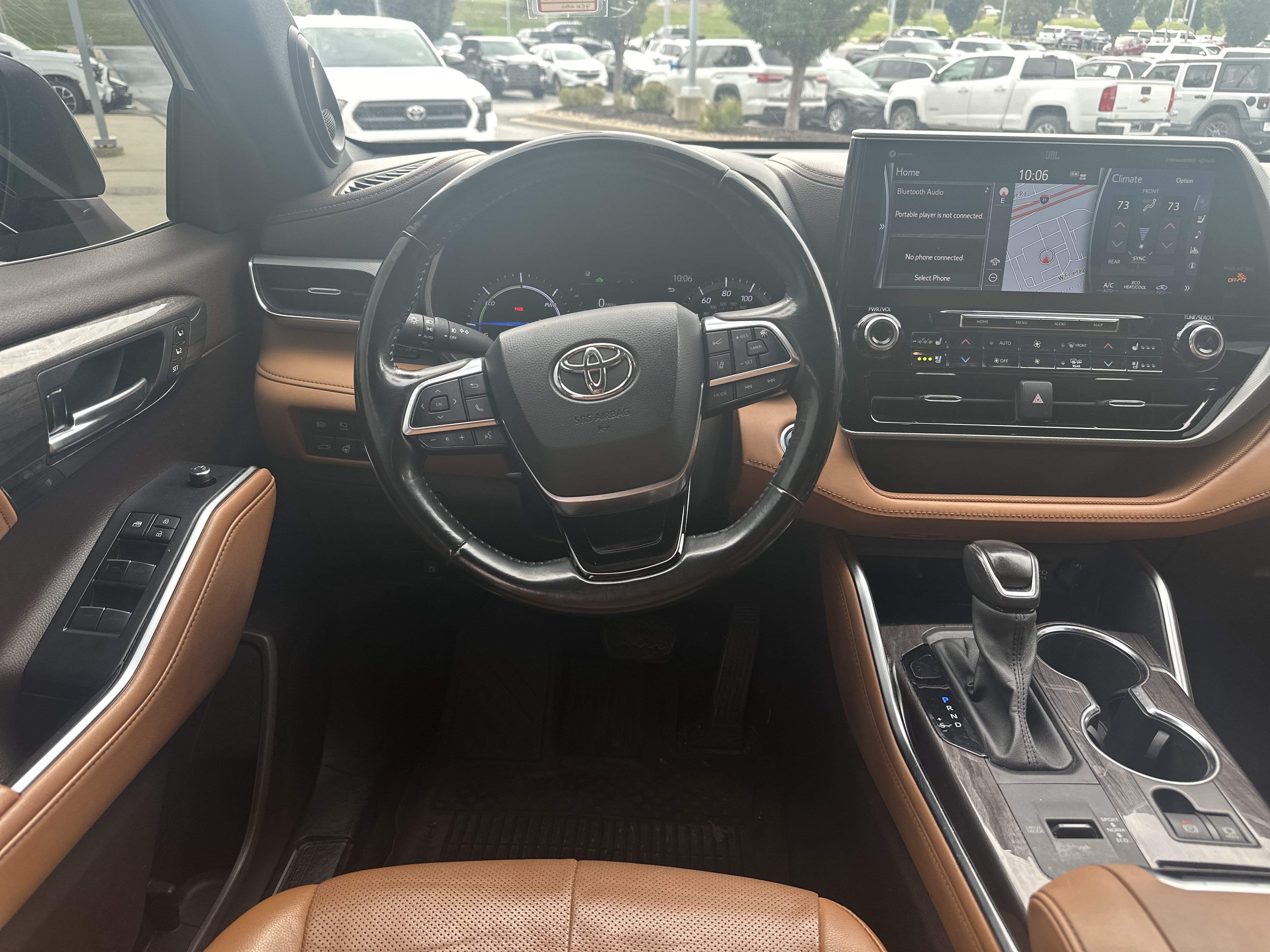 Used 2021 Toyota Highlander Platinum AWD/4WD image 16