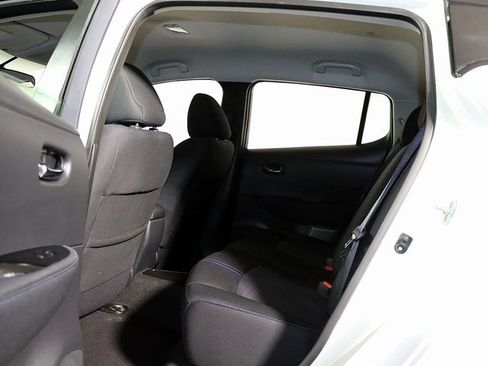 Used 2019 Nissan Leaf SV image 14