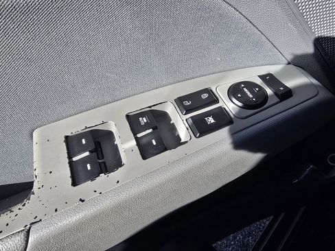 Used 2017 Hyundai Elantra SE w/ SE A/T Tech Package 03 image 27