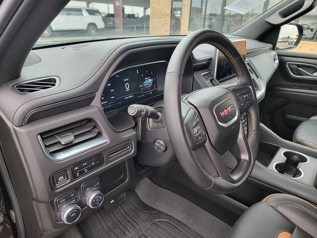Used 2024 GMC Yukon XL AT4 AWD/4WD image 14
