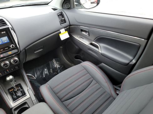 New 2024 Mitsubishi Outlander Sport SE image 15