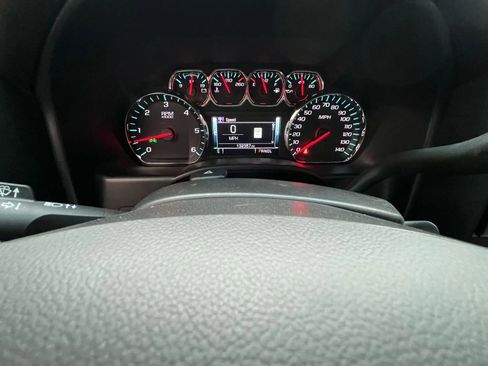 Used 2018 Chevrolet Silverado 1500 LT w/ Texas Edition image 17