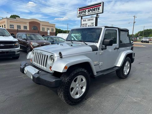 Used 2009 Jeep Wrangler Sahara AWD/4WD image 1