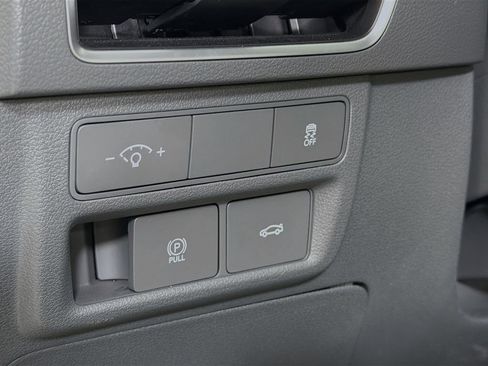 Used 2025 Hyundai Sonata SEL FWD image 12