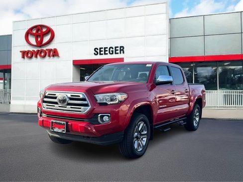 Used 2018 Toyota Tacoma Limited AWD/4WD image 11