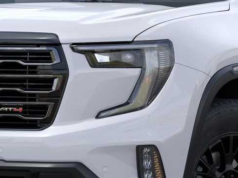 New 2026 GMC Acadia AT4 w/ LPO, Adventure Package AWD/4WD image 10