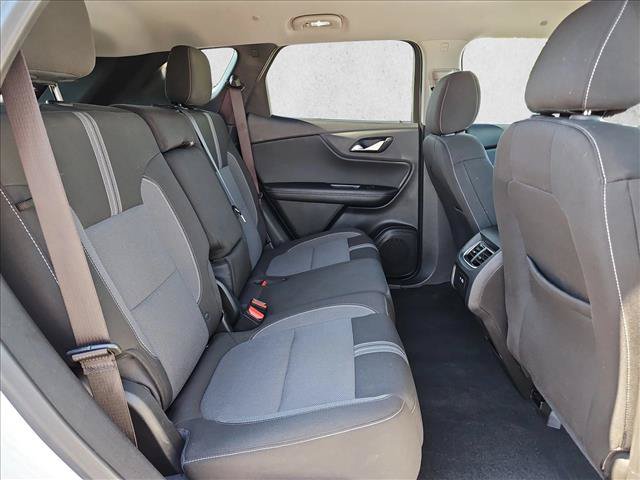 Used 2025 Chevrolet Blazer LT FWD image 19