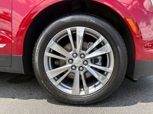 Certified 2023 Cadillac XT5 Premium Luxury w/ Technology Package AWD/4WD image 16