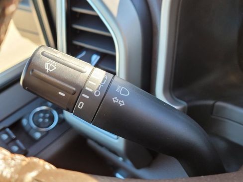 Used 2022 Ford F250 King Ranch w/ FX4 Off-Road Package image 32