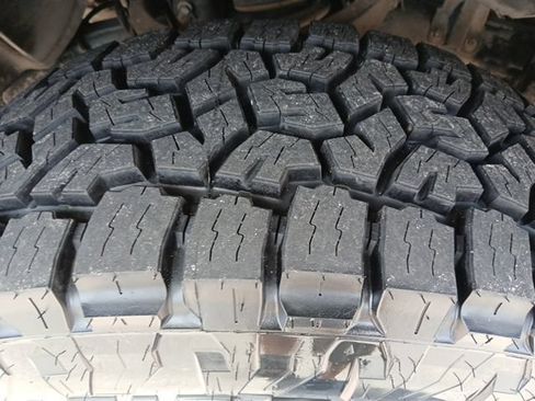 Used 2025 RAM 1500 Laramie AWD/4WD image 58