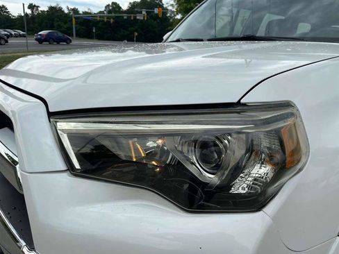 Used 2018 Toyota 4Runner Limited AWD/4WD image 95