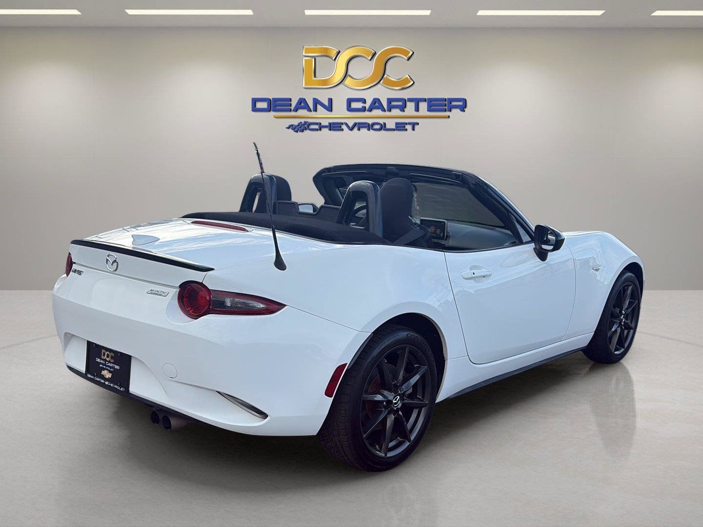 Used 2016 MAZDA MX-5 Miata Club RWD image 5