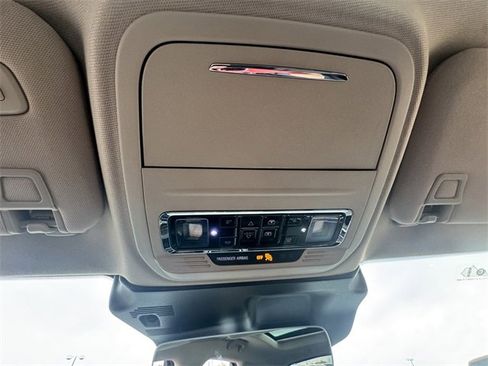 New 2026 Lincoln Corsair Premiere image 31