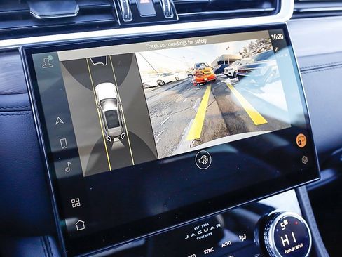 Used 2022 Jaguar F-PACE S image 42