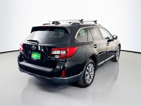 Used 2017 Subaru Outback 3.6R Touring w/ Popular Package #5A AWD/4WD image 10