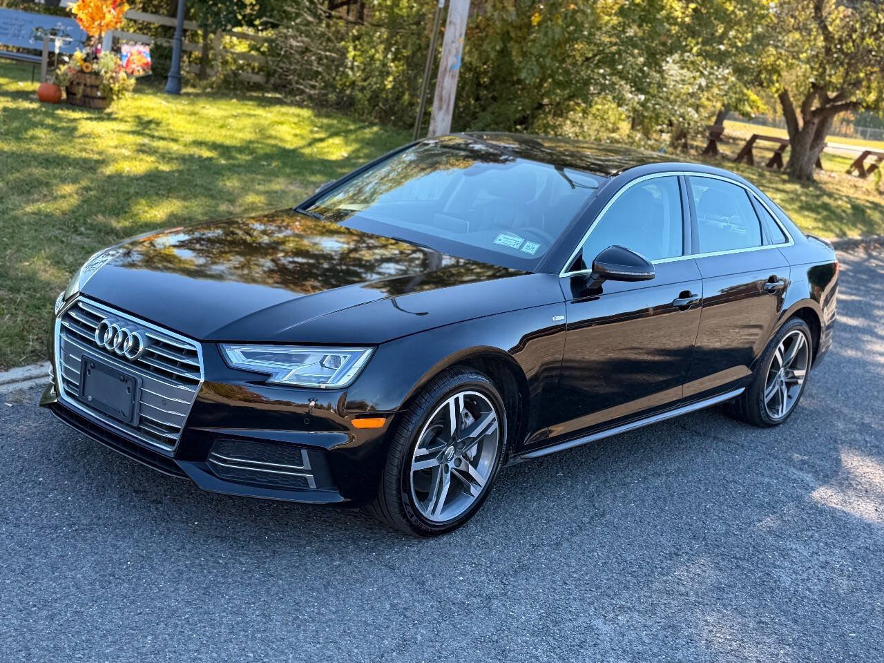 Used 2017 Audi A4 2.0T Premium Plus w/ Premium Plus Package AWD/4WD image 31