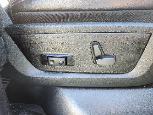 Used 2023 RAM 2500 Laramie AWD/4WD image 32