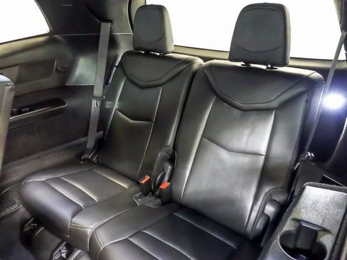 Used 2023 Cadillac XT6 Premium Luxury AWD/4WD image 17