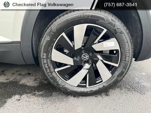 New 2026 Volkswagen Atlas Cross Sport SE AWD/4WD image 6
