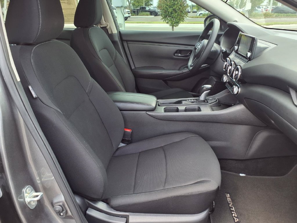 Used 2025 Nissan Sentra S FWD image 14