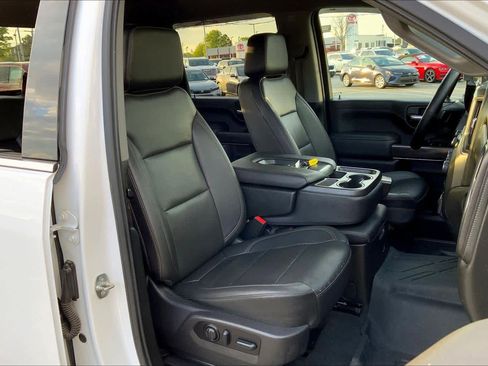 Used 2022 Chevrolet Silverado 2500 LTZ w/ Safety Package image 9